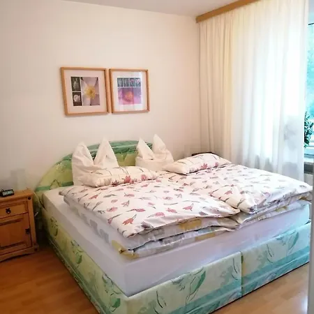 Ferienwohnung 'morgensonne Parkresidenz' *